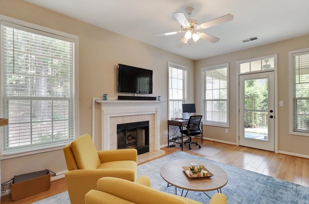 2195 Berryhill Cir, Smyrna GA  30082-4744 exterior