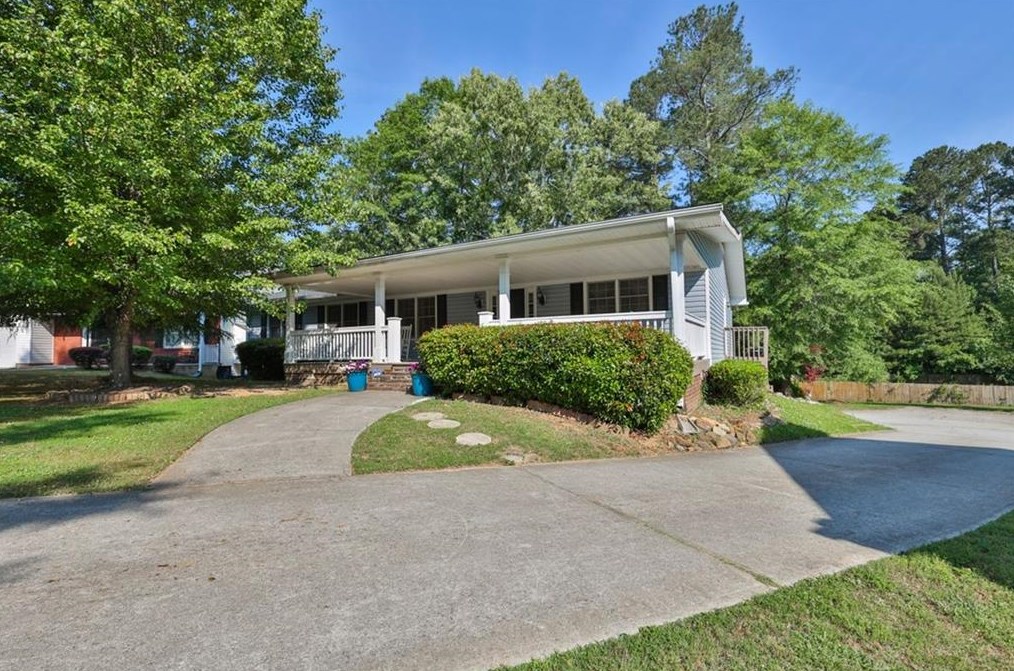 1425 Haynes Trace Ct, Grayson, GA 30017-2898