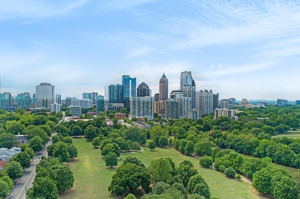 823 Saint Charles Ave, Atlanta GA  30306-4128 exterior