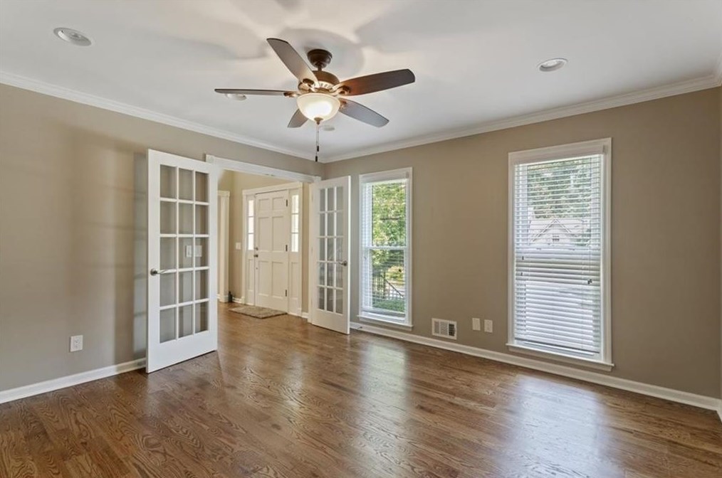 1541 Tennessee Walker Dr, Roswell, GA 30075-3173