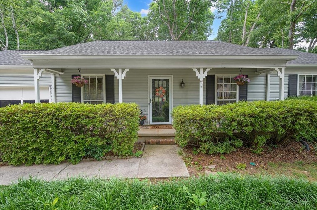 775 Crab Orchard Dr, Roswell, GA 30076-2358