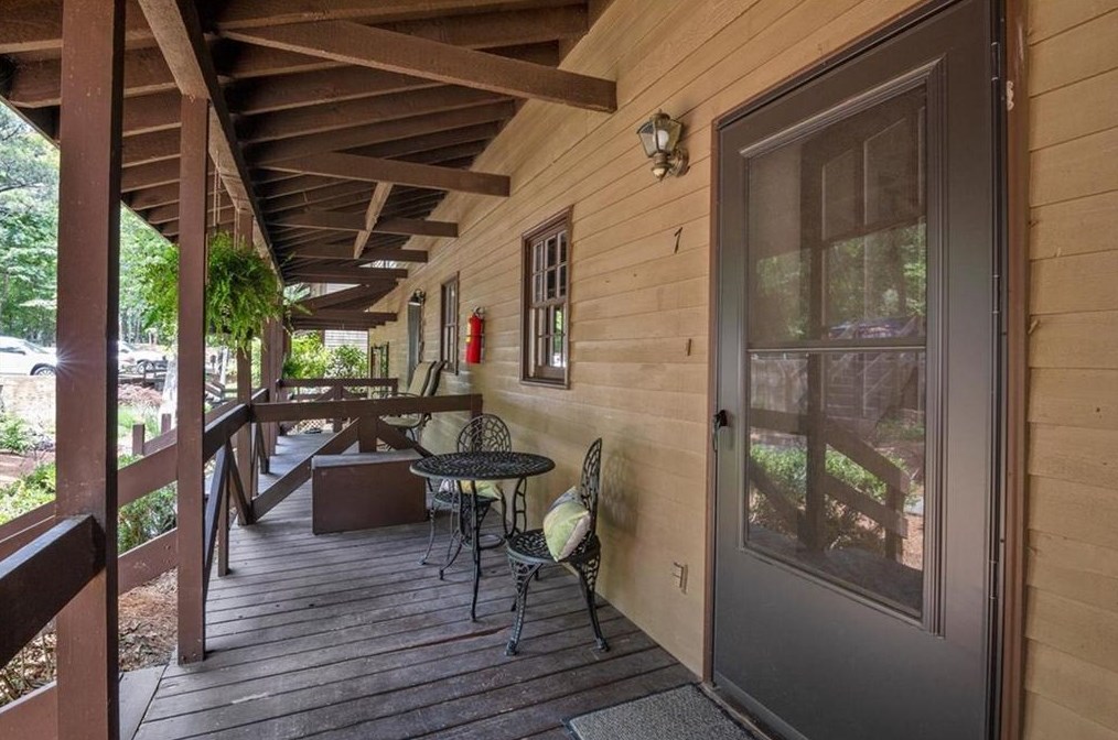 7 Mountain View Ct, Waleska, GA 30183-4675