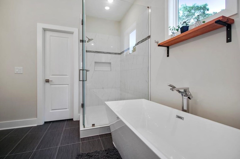 3060 Glendale Ct, Decatur GA  30032-5802 exterior