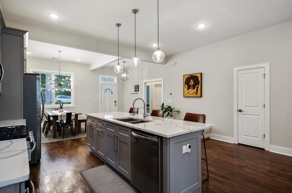 3060 Glendale Ct, Decatur GA  30032-5802 exterior