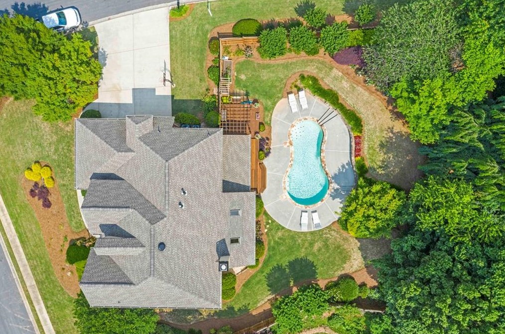 720 Spalding Heights Dr, Atlanta, GA 30350-5538