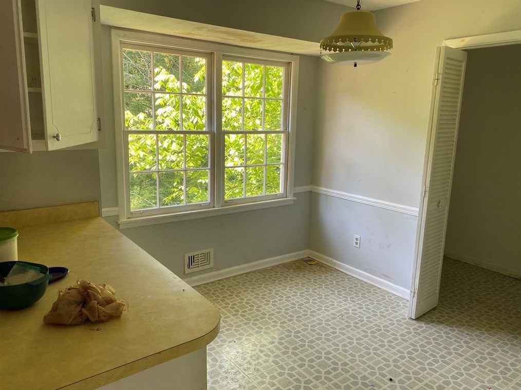 3939 Pinehurst Ct, Decatur GA  30034-5214 exterior