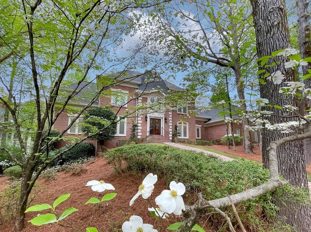 9380 Old Southwick Pass, Alpharetta, GA 30022-5566
