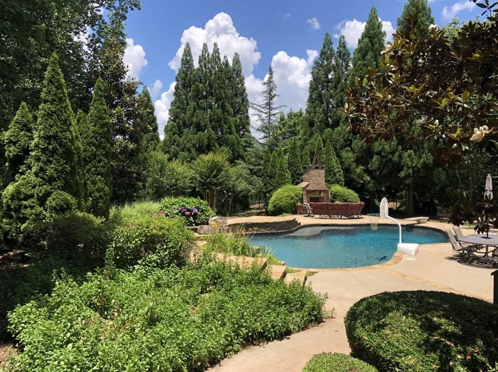 2745 Manor Bridge Dr, Alpharetta, GA 30004-2850