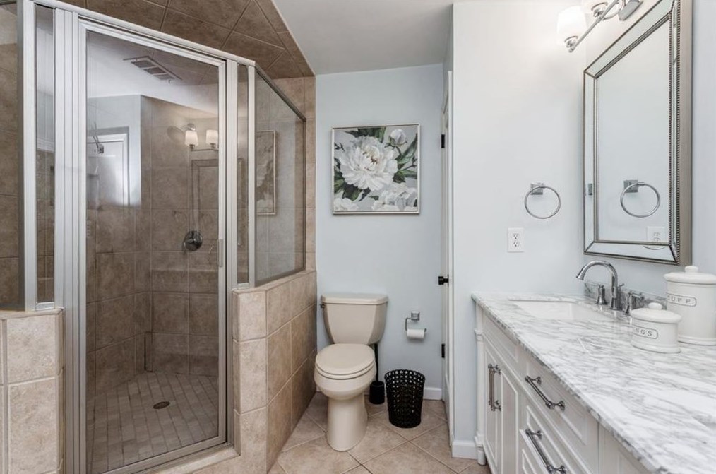 2000 Westwood Cir, Smyrna GA  30080-5851 exterior