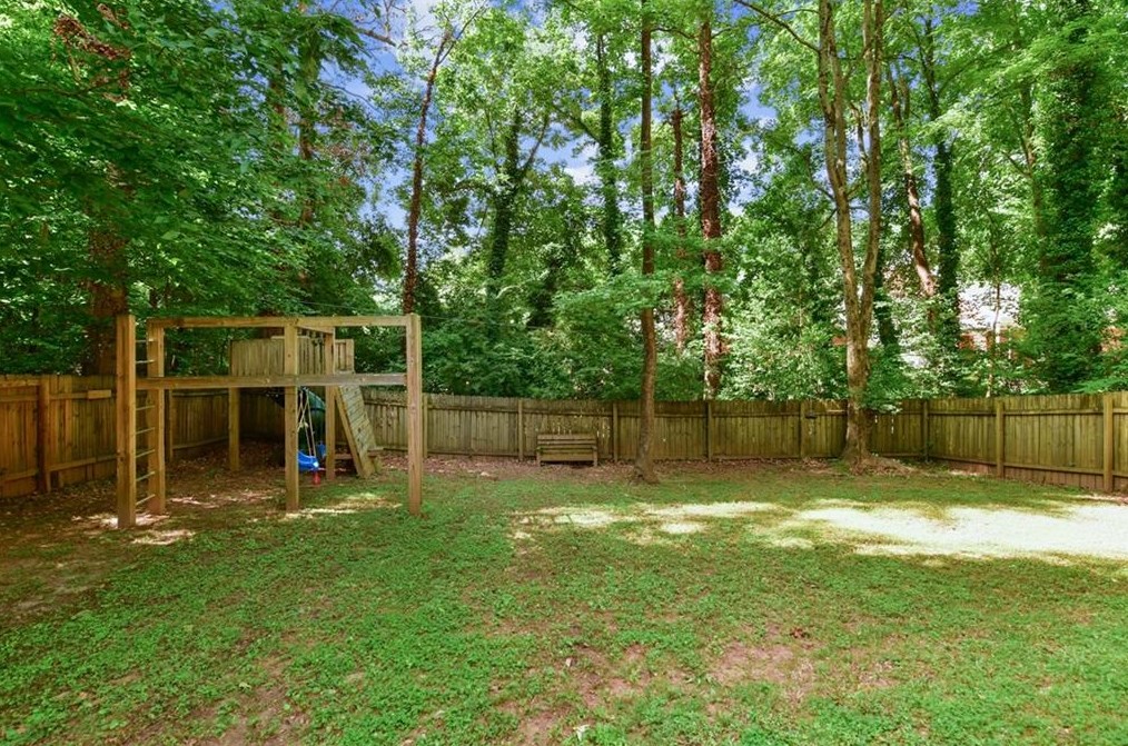 1847 Butlers Ln, Decatur GA  30033-4001 exterior