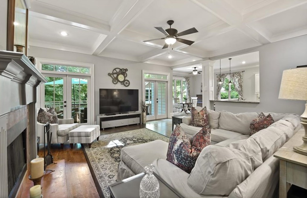 1847 Butlers Ln, Decatur GA  30033-4001 exterior