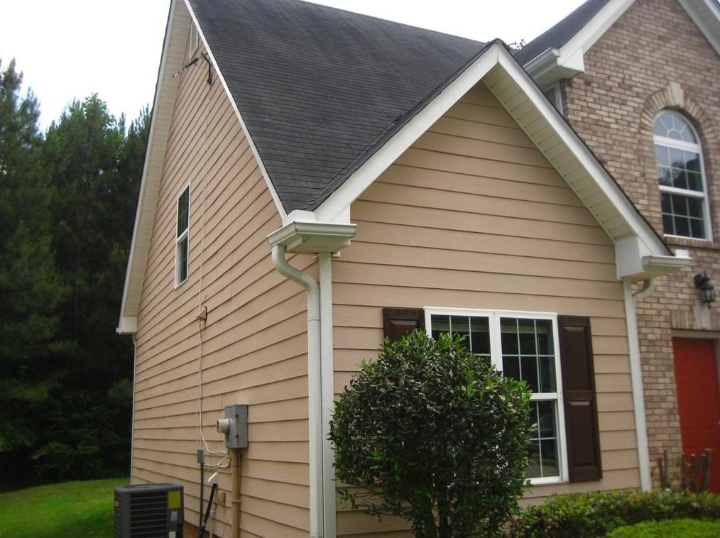 350 Valley View Dr, Fairburn, GA 30213-1371