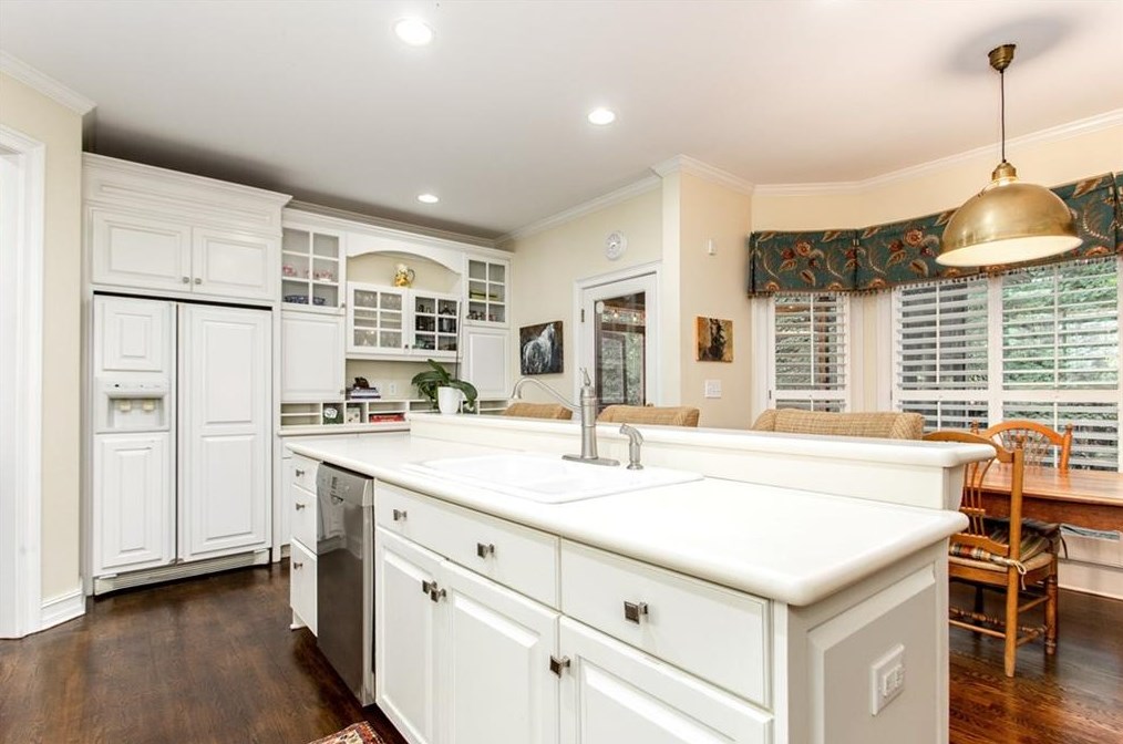 846 Springside Ct, Atlanta GA 30342-3557 exterior