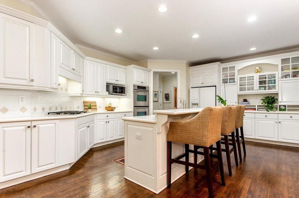 846 Springside Ct, Atlanta GA 30342-3557 exterior