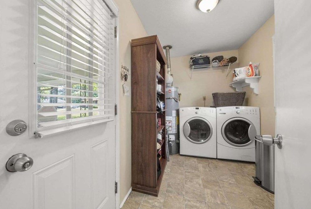 3048 Hudson Ct, Decatur GA  30033-1115 exterior