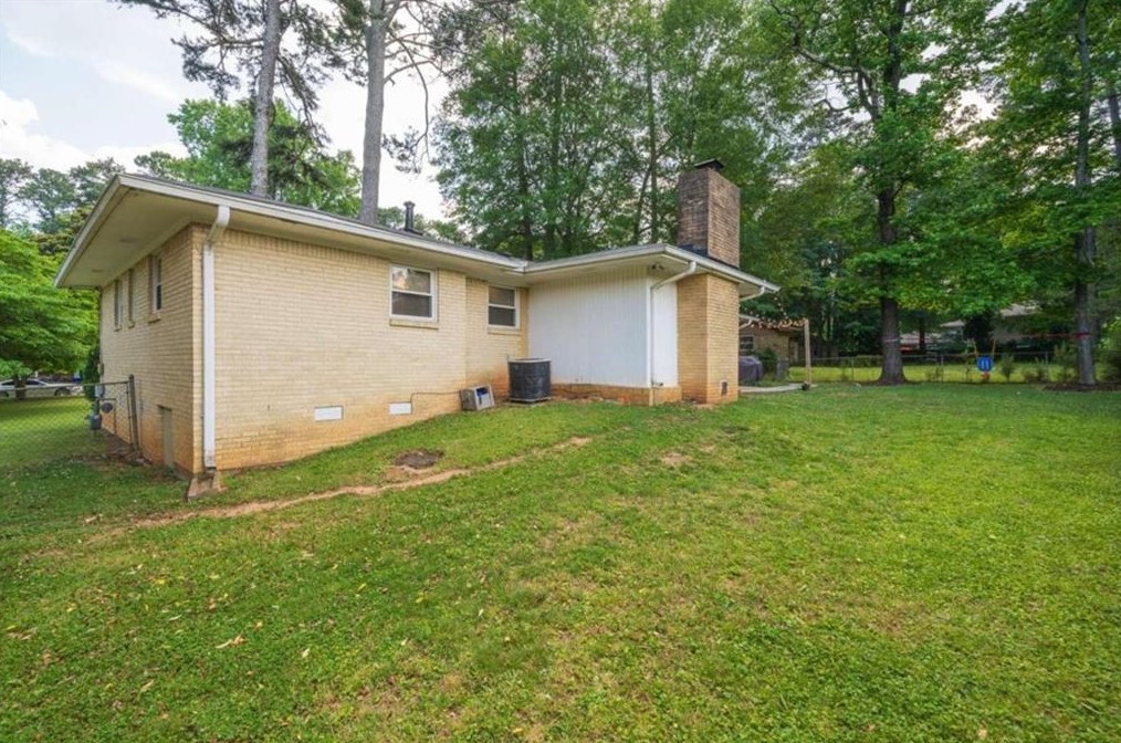 3048 Hudson Ct, Decatur GA  30033-1115 exterior