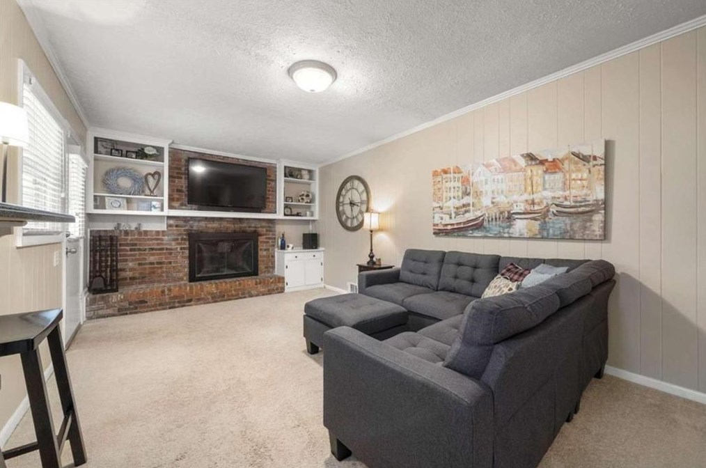 3048 Hudson Ct, Decatur GA  30033-1115 exterior