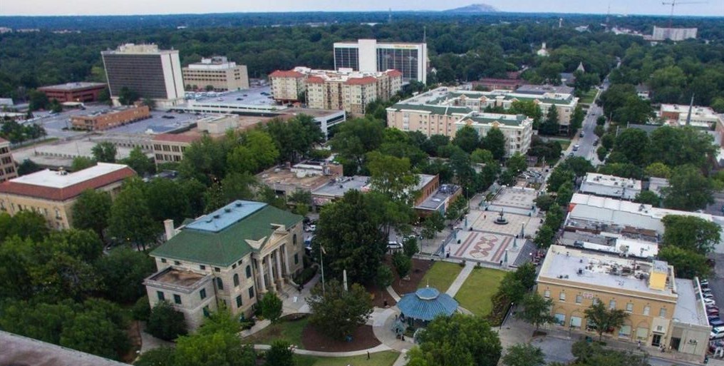 524 Commerce Dr, Decatur GA  30030-2608 exterior