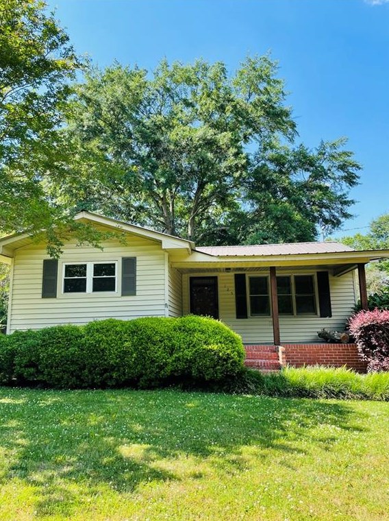 125 Hunt Dr, Calhoun, GA 30701-2033