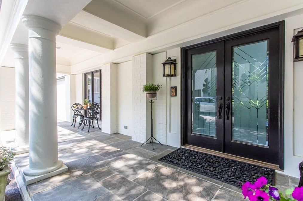 1094 Parker Pl, Atlanta, GA 30324-5402