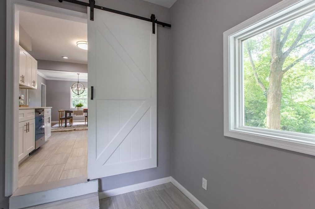 1626 Oak Knl Cir, Atlanta GA  30315-5208 exterior