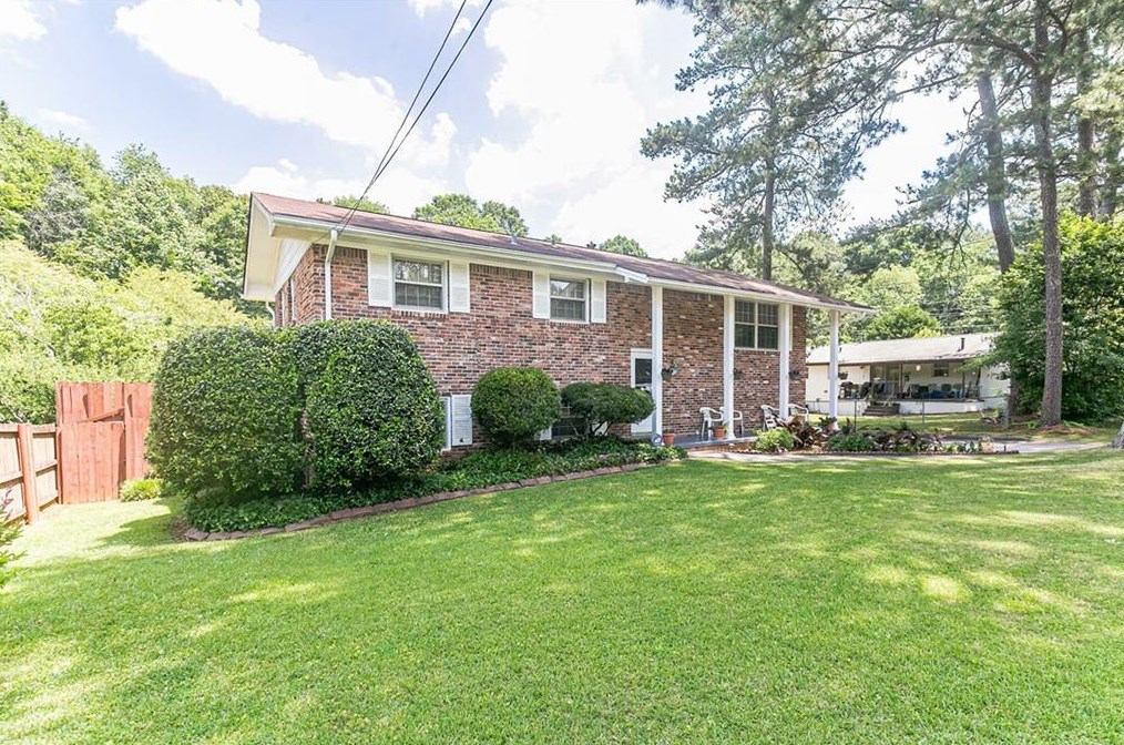 4032 Gretna Green Dr, Decatur, GA 30035-1351