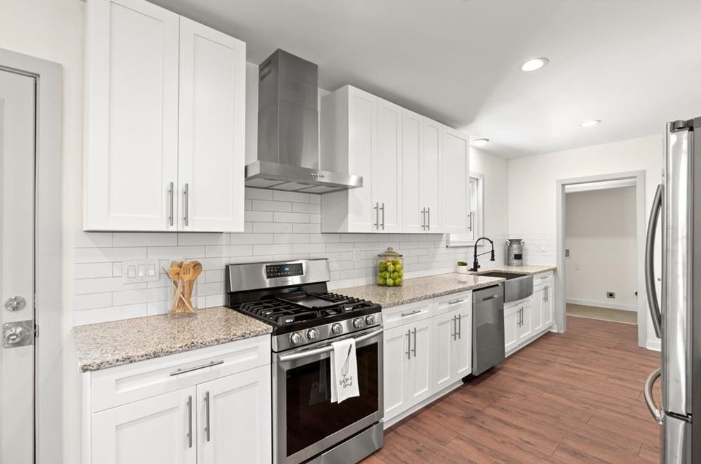 1231 Thomas Rd, Decatur GA  30030-4618 exterior