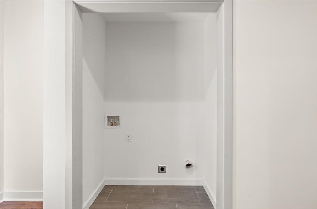 1231 Thomas Rd, Decatur GA  30030-4618 exterior