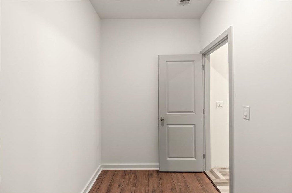 1231 Thomas Rd, Decatur GA  30030-4618 exterior