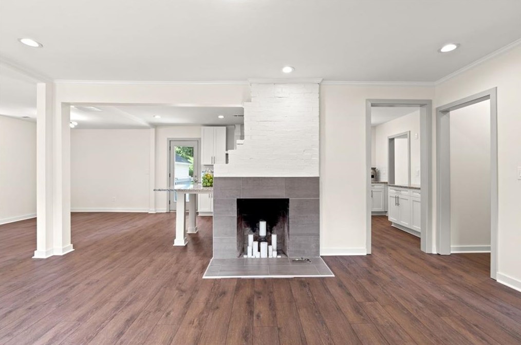 1231 Thomas Rd, Decatur GA  30030-4618 exterior