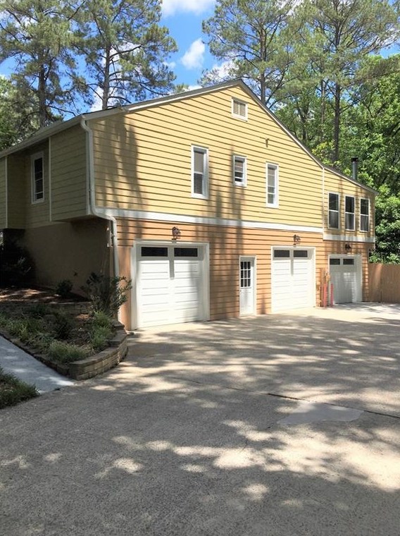 3691 Cedar Ridge Dr, Smyrna GA  30080-5648 exterior