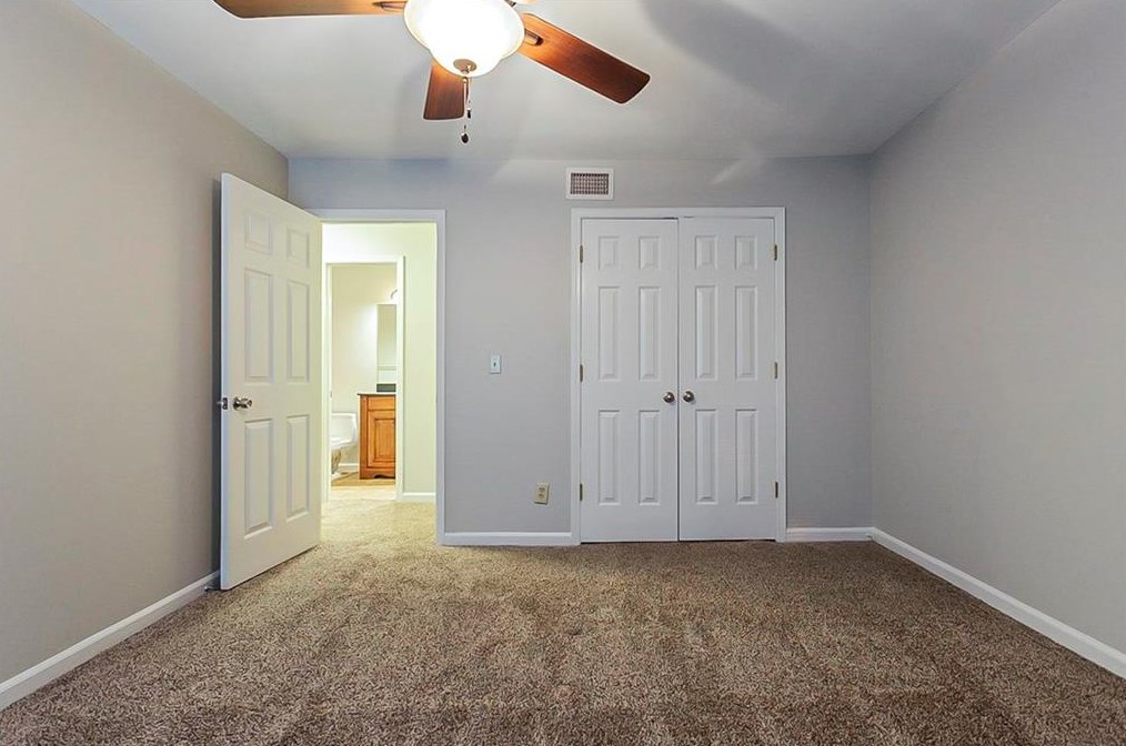 1718 Woodcliff Ct, Atlanta GA  30329-2433 exterior
