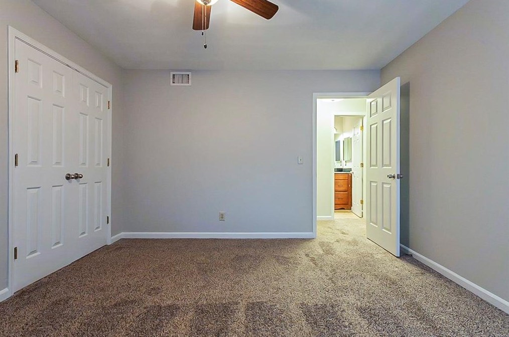 1718 Woodcliff Ct, Atlanta GA  30329-2433 exterior