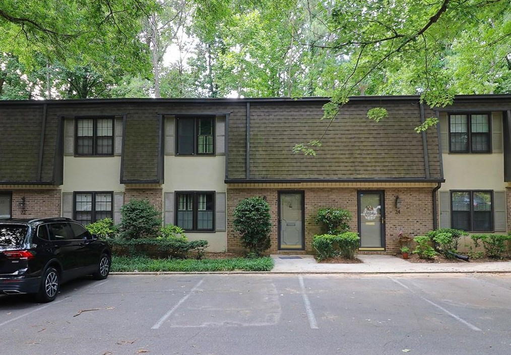 23 Arpege Way Nw, Atlanta, GA 30327
