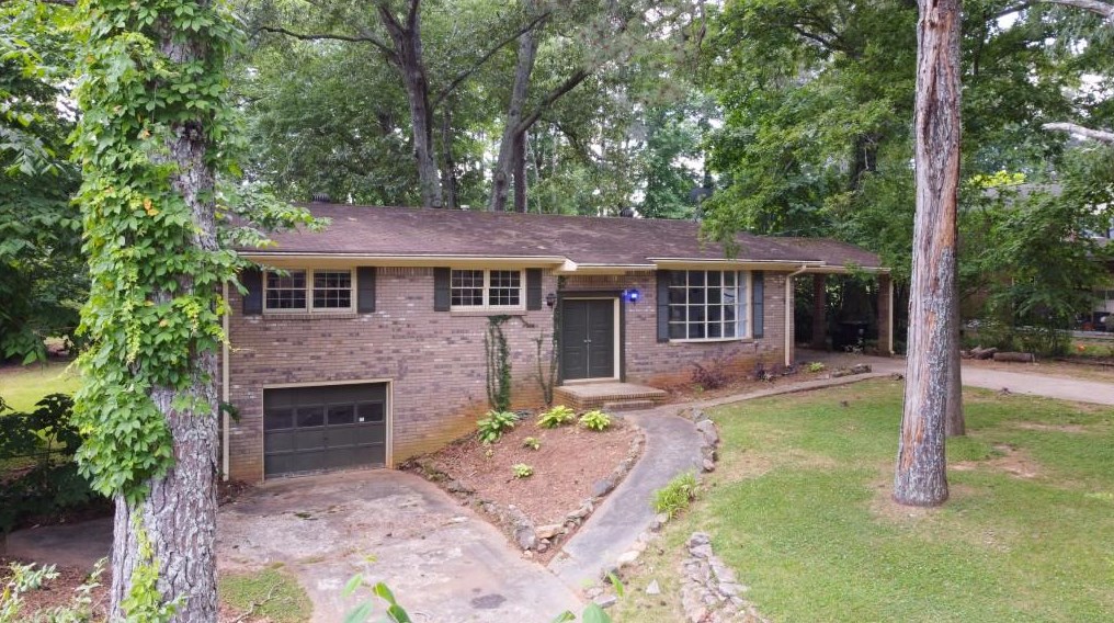 1209 Siesta Ln, Acworth, GA 30102-5728