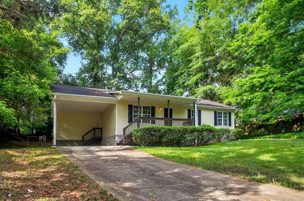 74 Cathy Ln, Hiram, GA 30141