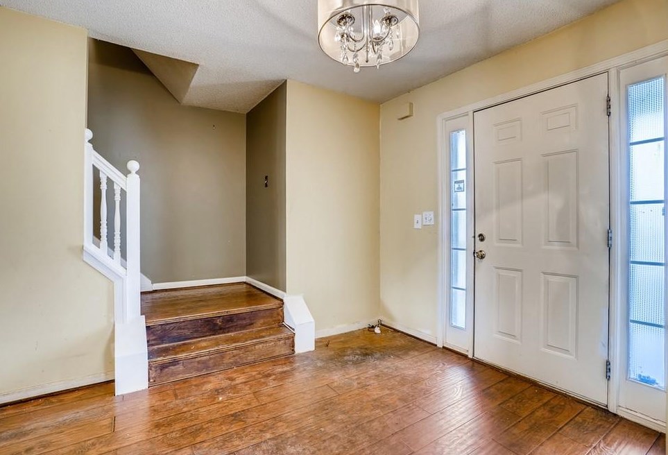 2176 Trickle Creek Ct, Decatur GA  30035-2524 exterior