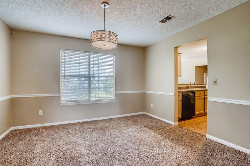 2176 Trickle Creek Ct, Decatur GA  30035-2524 exterior