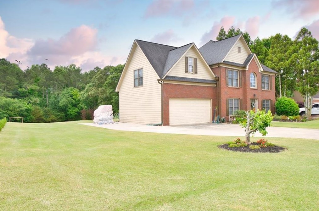 2545 Harbin Springs Cv, Dacula, GA 30019-1975