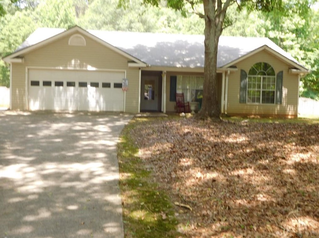 89 Robert Dr, Braselton, GA 30517