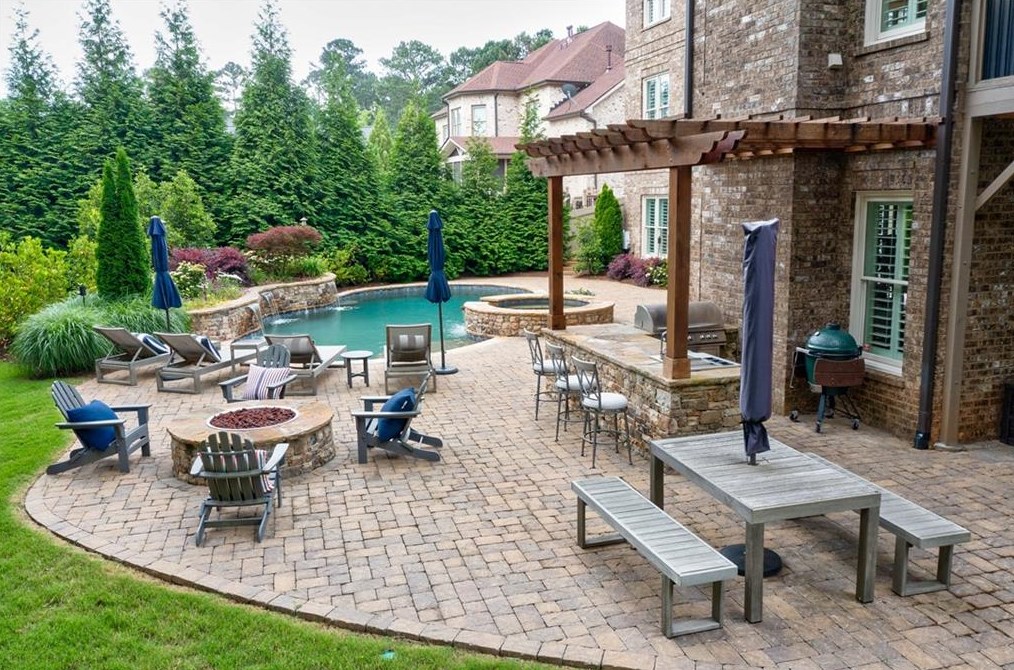 420 Blake Rd, Alpharetta, GA 30022