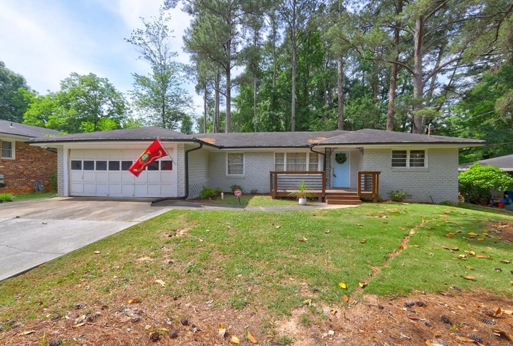 3331 Casa Linda Dr, Decatur GA  30032-7152 exterior