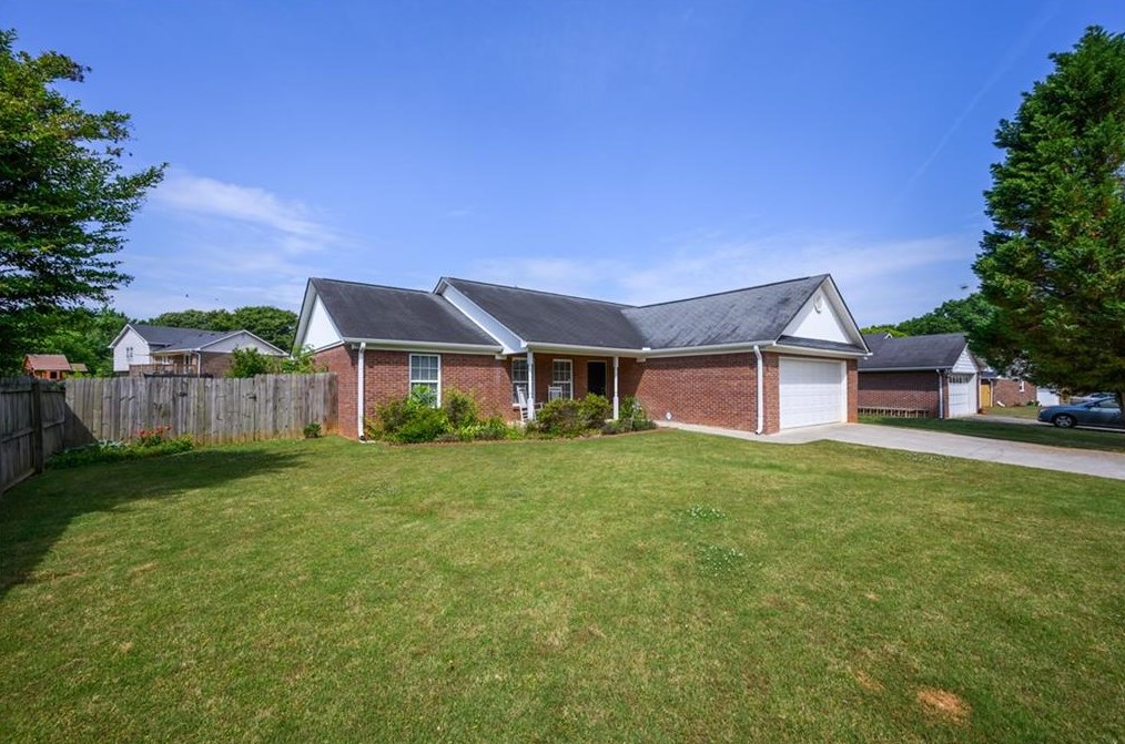 4 Pickers Row, Euharlee, GA 30120-7906