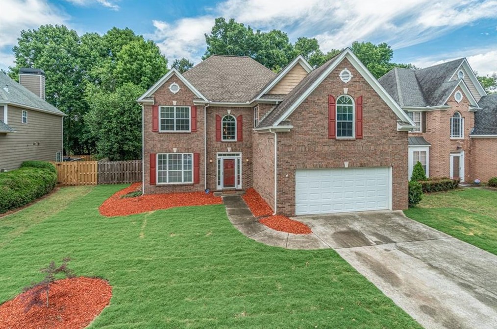 5035 Baywood Dr, Roswell, GA 30076