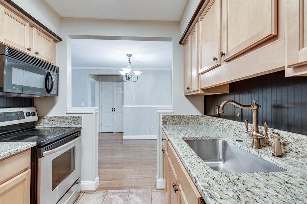 1204 Wingate Way, Atlanta GA  30350-4947 exterior