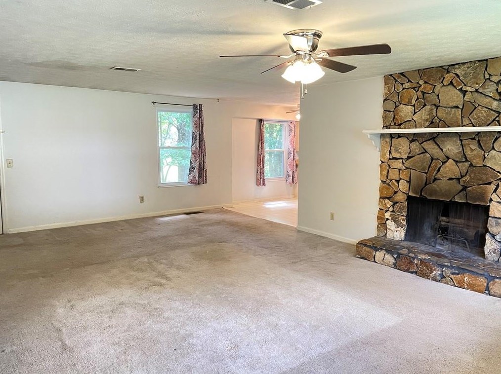 5651 Bob White Ln, Douglasville, GA 30135-3882