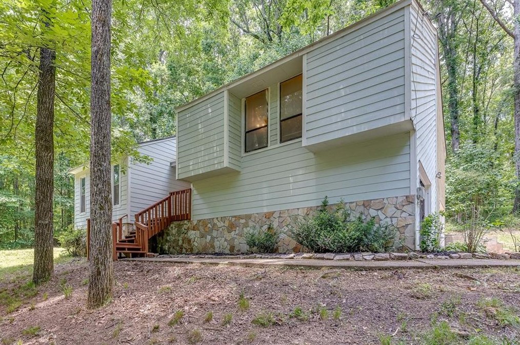 3269 Bomar Rd, Douglasville, GA 30135-2010
