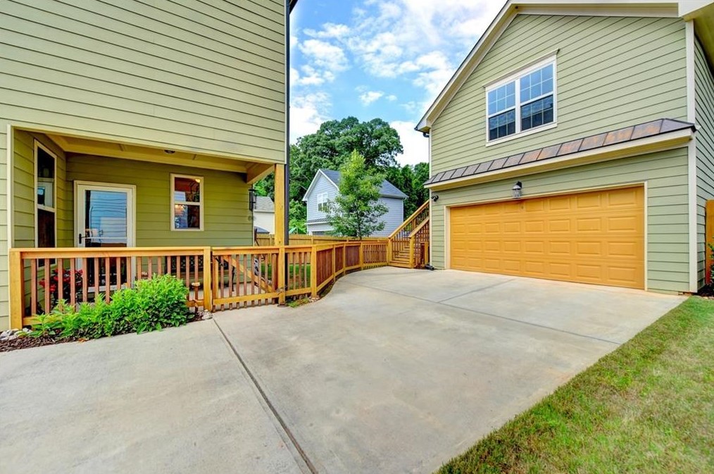 2688 Tilson Rd, Decatur GA  30032-0056 exterior