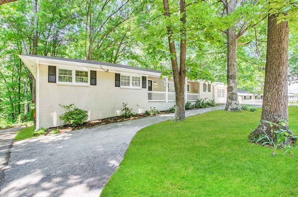 4329 Parkview Dr, Lithia Springs, GA 30122