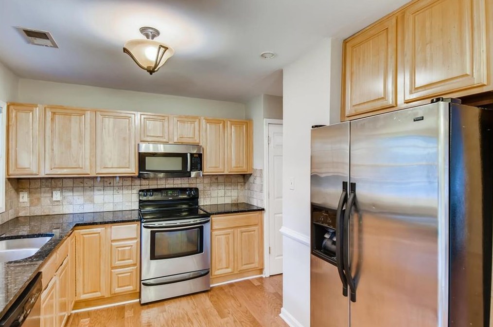 4045 Cimarron Dr, Clarkston, GA 30021